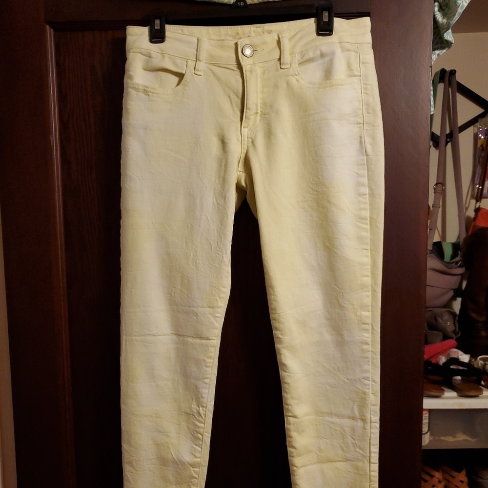 American Eagle Outfitters pale yellow Jeans 8